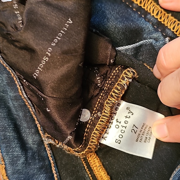 Articles of Society size 27 distressed cropped jeans - Picture 4 of 6